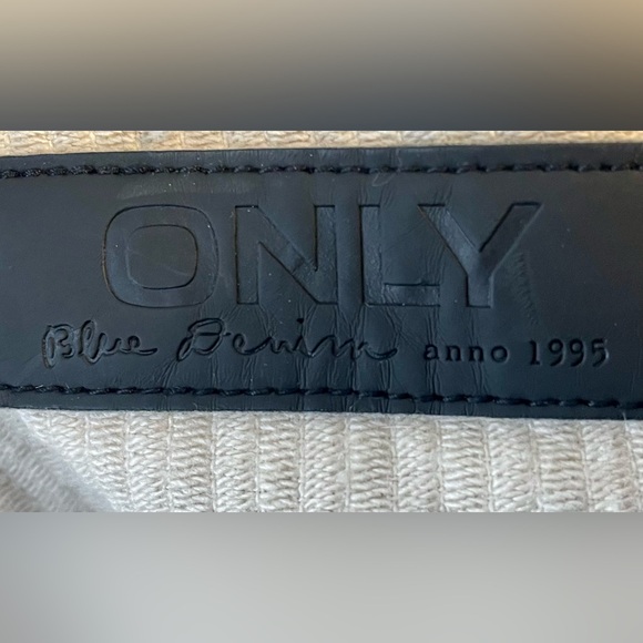 ONLY Beige Corduroy Button-Front Jacket - Picture 5 of 5